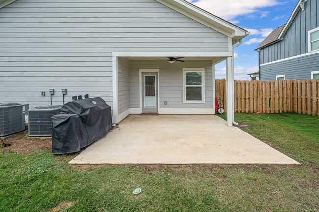 Building Photo - 60 Sumter Wy