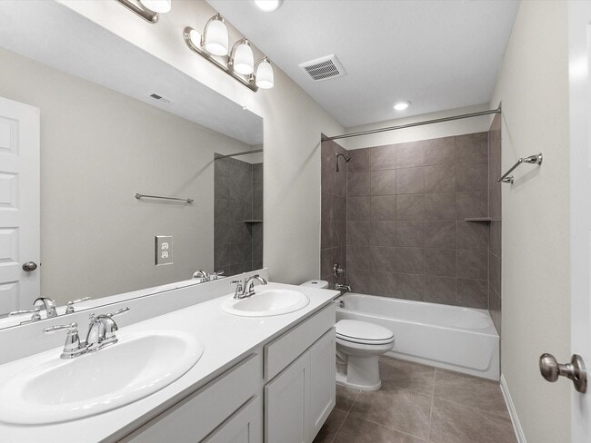 Building Photo - 1211 Rosemead Dr