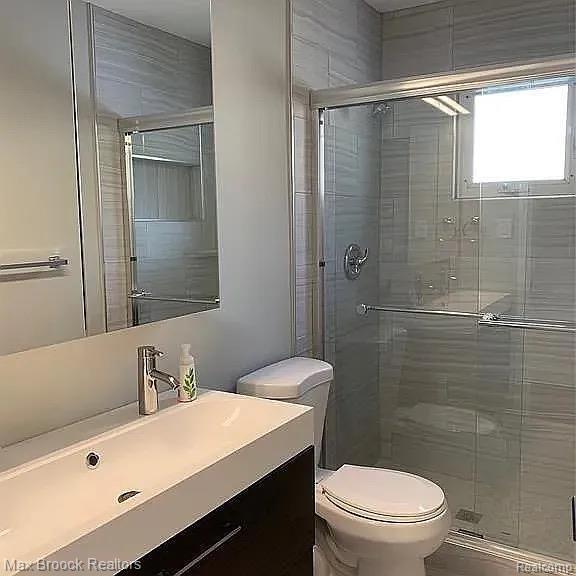 Building Photo - 252 N Harvey St