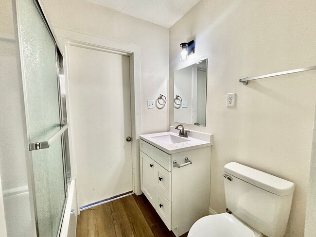 Building Photo - Fully Renovated 2-Bedroom Home with Back Deck, Basement & Off-Street Parking