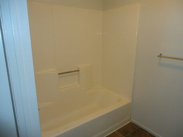 Building Photo - 1 Bedroom 1 Bath Apartment Home