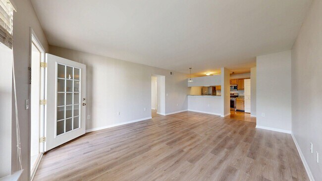 Building Photo - 2790 S Knightsbridge Cir