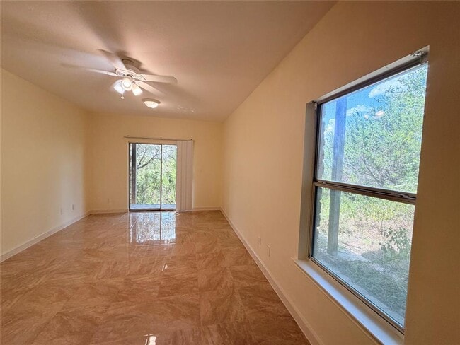 Building Photo - 4009 Eck Ln