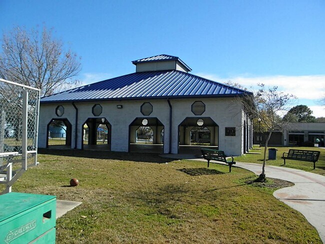 Building Photo - 307 Whitecap Dr