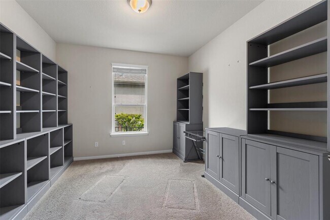 Building Photo - 108 Calhoun Ln