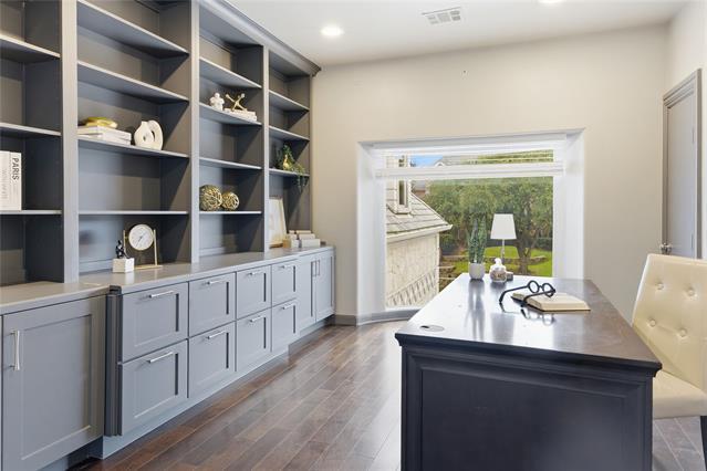 Building Photo - 4616 Windsor Ridge Dr