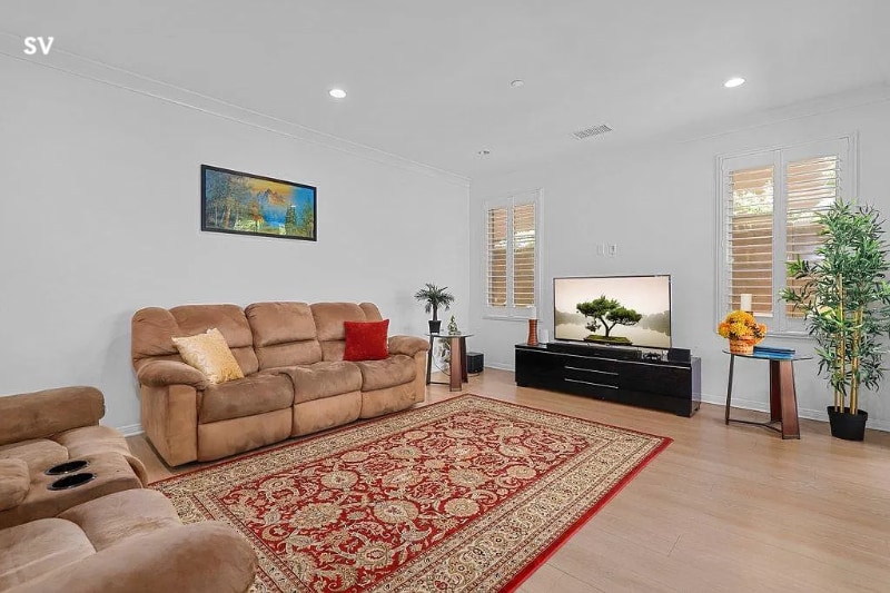 Building Photo - 58 Maple Ash