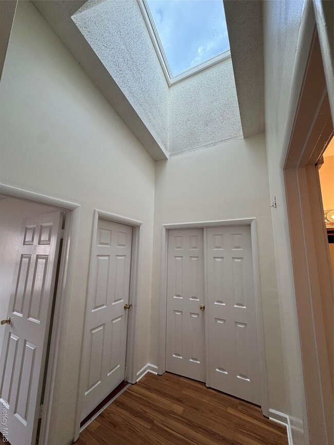 Building Photo - 2910 Whispering Hills Dr