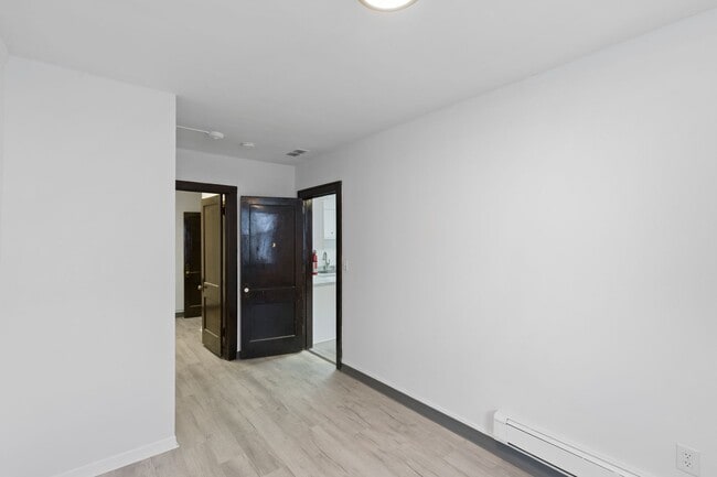 Building Photo - 2 N Huron St