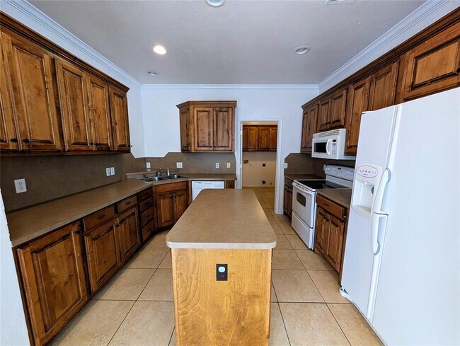 Building Photo - 643 Sisken Ct