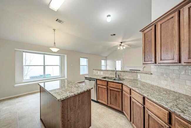 Building Photo - 1124 Alexandria Way