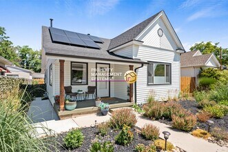 Building Photo - 3 Bedroom Salt Lake Bungalow For Rent