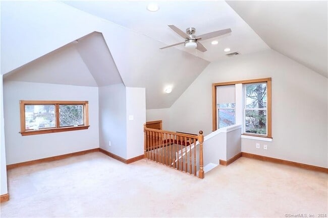 Building Photo - 165 Elm St