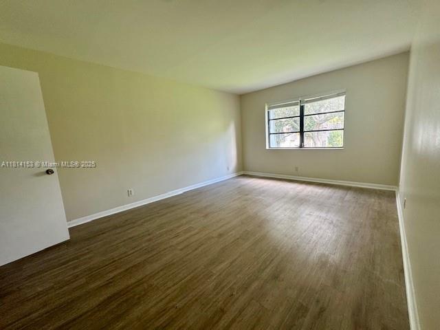 Building Photo - 3123 Oakland Shores Dr