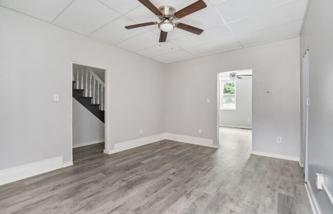 Building Photo - Pittsburgh - 3 Bed 2 Bath - Just Renovated