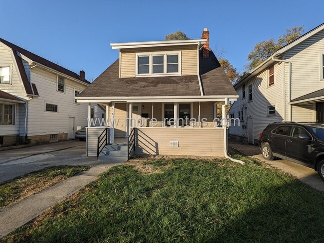 Building Photo - Remodeled house with first floor bedroom