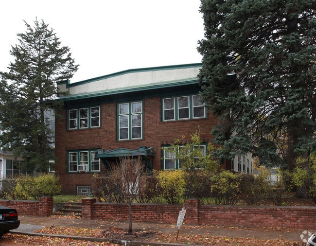 Building Photo - 3922-3924 Grand Ave S