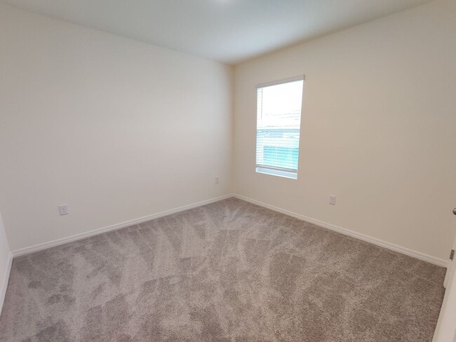 Building Photo - 32614 Canyonlands Dr