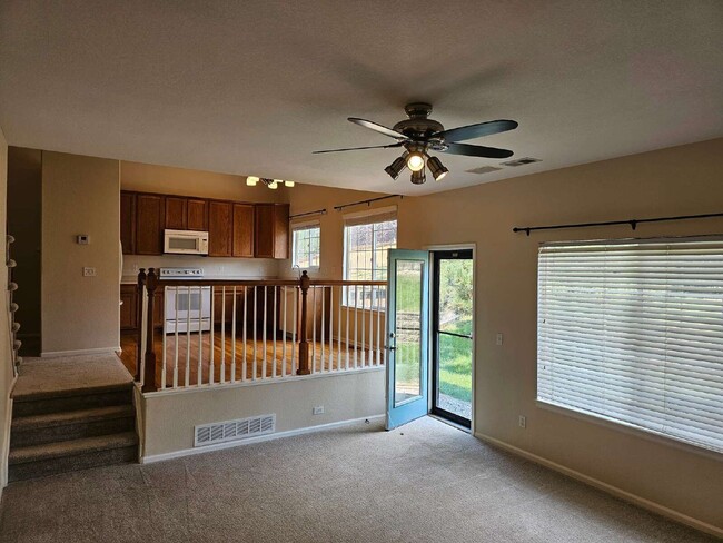 Building Photo - 1124 W Mulberry Ln