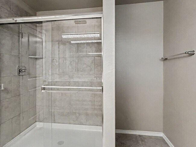 Building Photo - 7606 Granger Cv