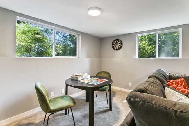 Building Photo - 3945 S Elmgrove St