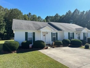 Building Photo - TMC_2909-A