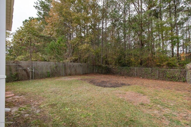 Building Photo - 2 Bedroom, 2 Bathroom Home