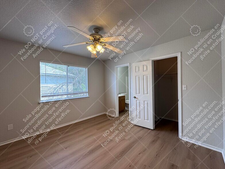 Building Photo - 867 Sagewood Trail