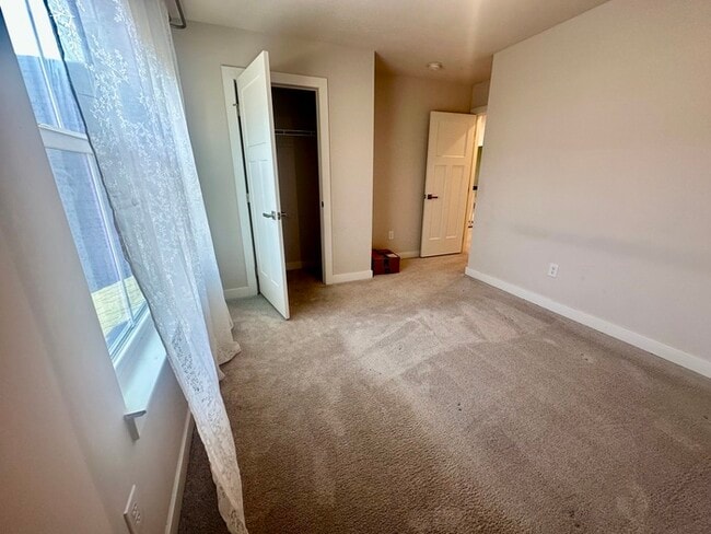 Building Photo - 2923 Hepburn Cir