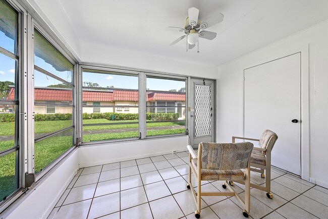 Building Photo - 631 Marlboro Oval