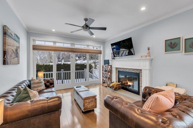 Building Photo - 300 Fiddler Ln