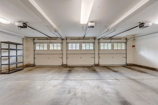 Building Photo - 140 Emerald Estates Ct