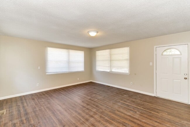 Building Photo - Lovely 3-Bedroom Home in the Heart of Pleasant Grove