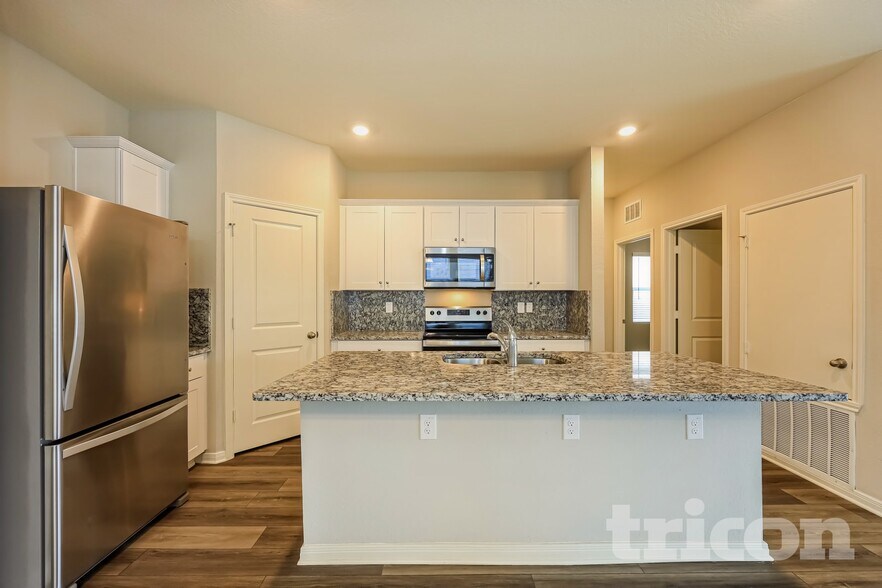 Building Photo - 7426 Boa Holw