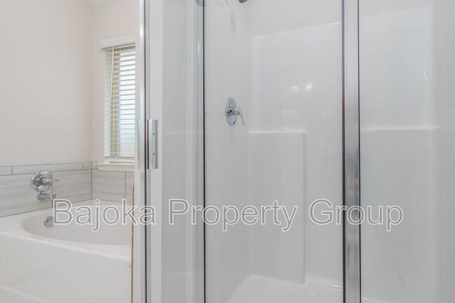 Building Photo - 709 Park Ln