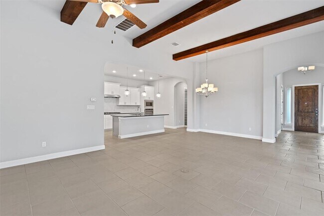 Building Photo - 113 Fair Oaks Dr