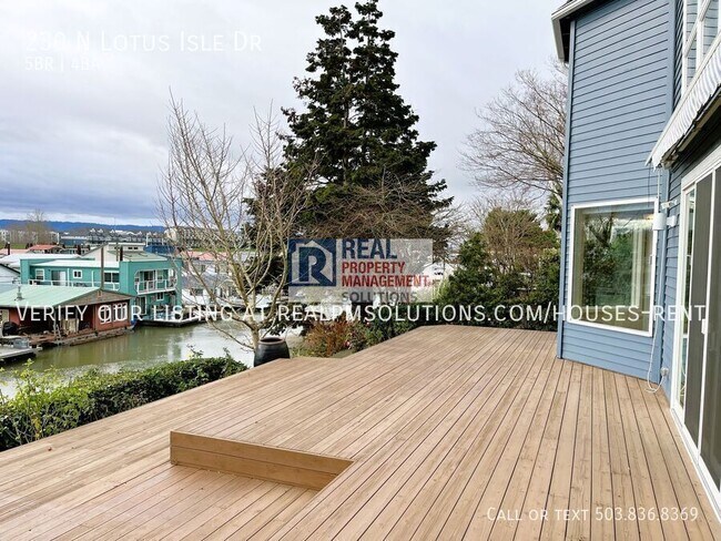 Building Photo - 230 N Lotus Isle Dr