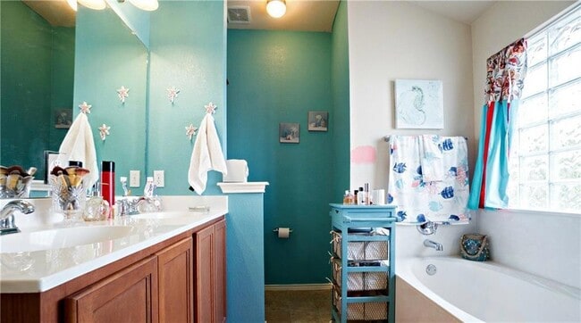 Building Photo - 10504 Wylie Dr