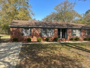 Building Photo - OPEN HOUSE 3/28 from 1PM to 3PM. Pet Friendly 2 Bedroom, 1 Bath Duplex Located in the Center of W...