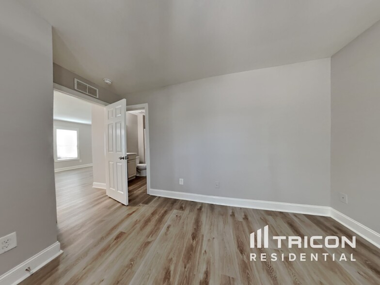 Building Photo - 837 Skinner Dr