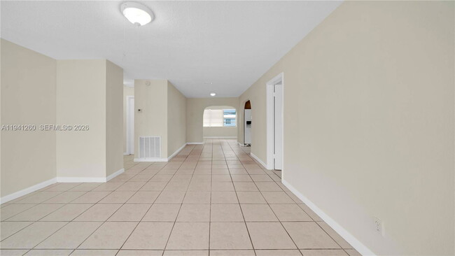 Building Photo - 5225 Mayo St