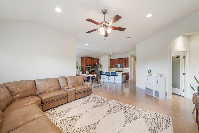 Building Photo - 3446 De Torres Cir