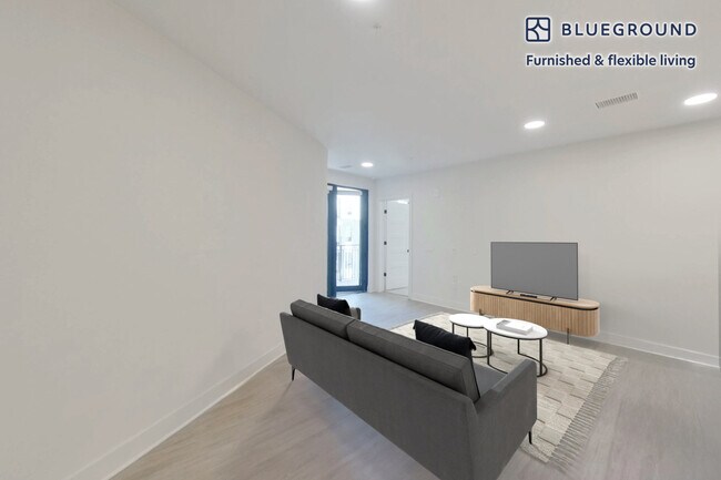 Building Photo - 1580 E 39th Ave