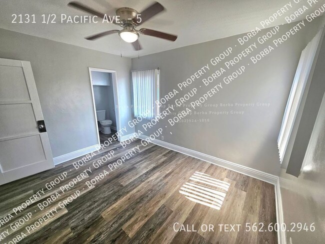 Building Photo - 1ST MONTHS FREE**STUNNING 1 BEDROOM | 1 BA...