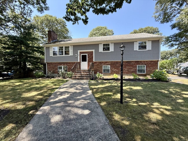 Primary Photo - 20 Trumet Rd