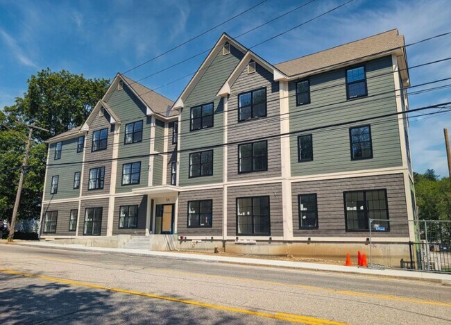 Building Photo - 725-727 Central Ave