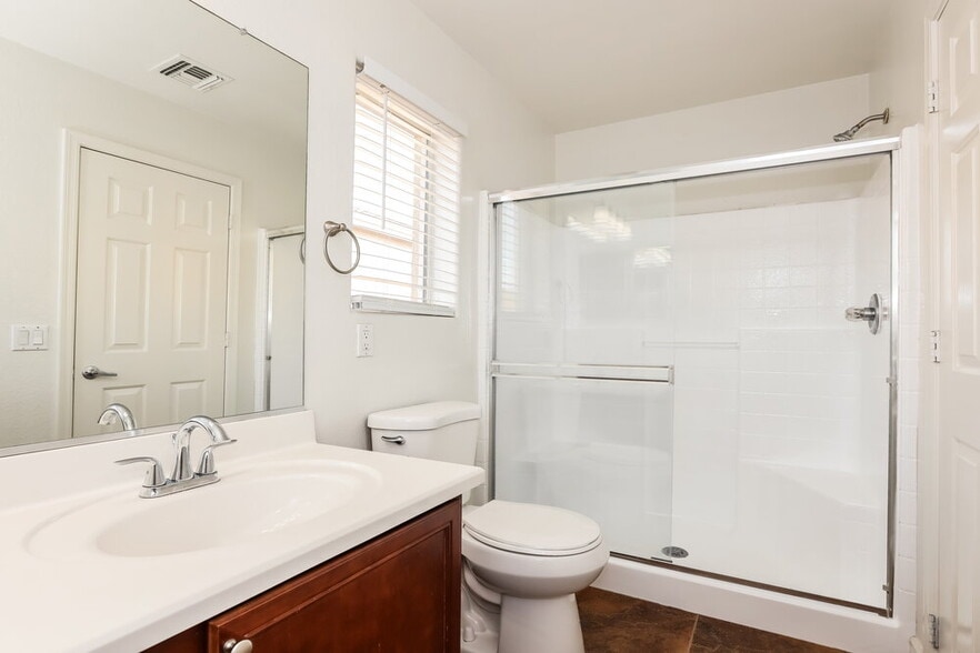 Building Photo - 6635 E Virginia St