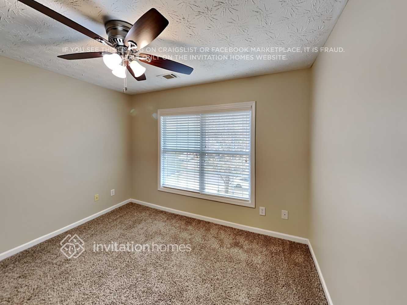 Building Photo - 235 Laurelton Cir