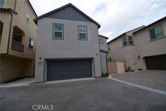 Building Photo - 16171 Paddock Ave