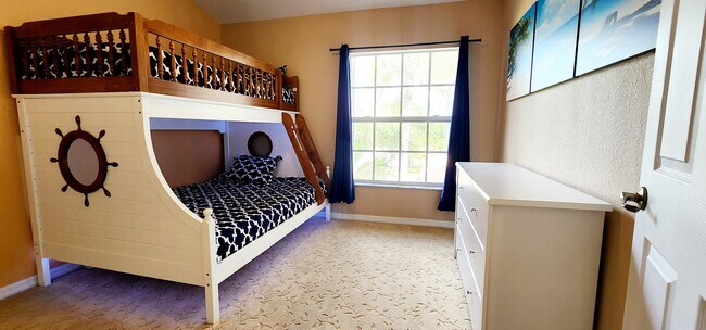 Building Photo - 5620 Sherborn Dr
